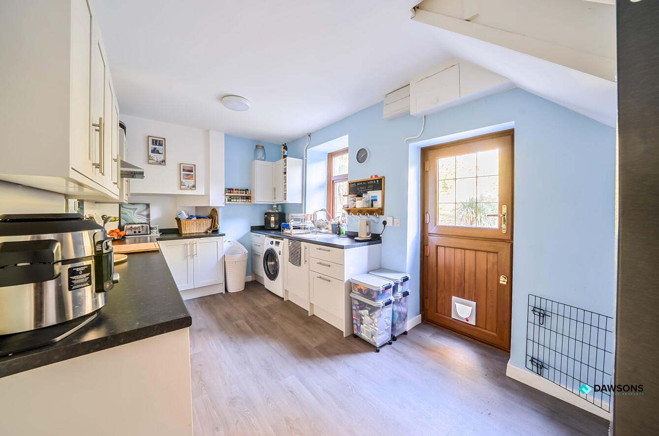 Cwmbach Road, Llanelli, SA15 4PN